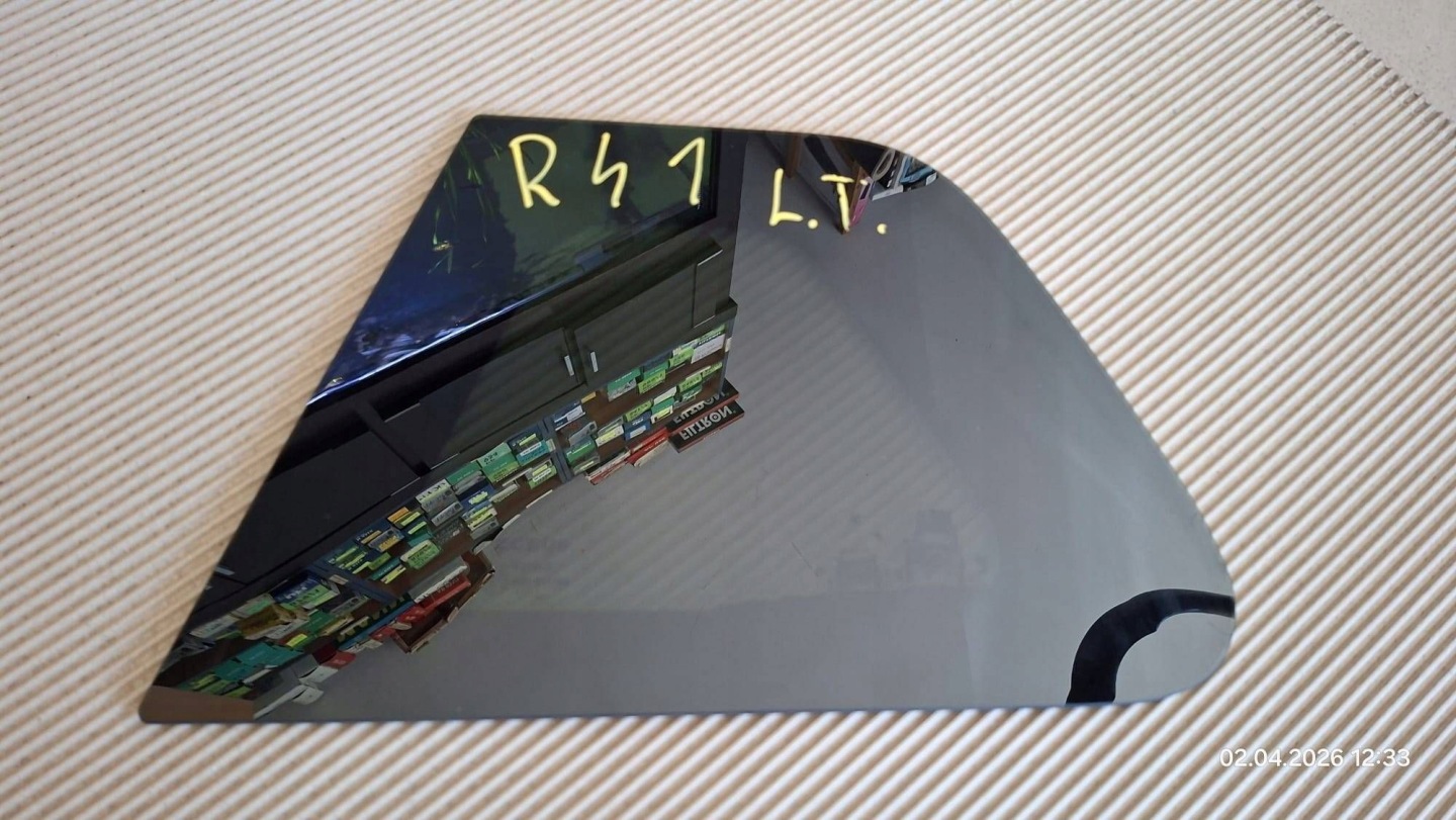 window side bodywork rear part side left Renault 4