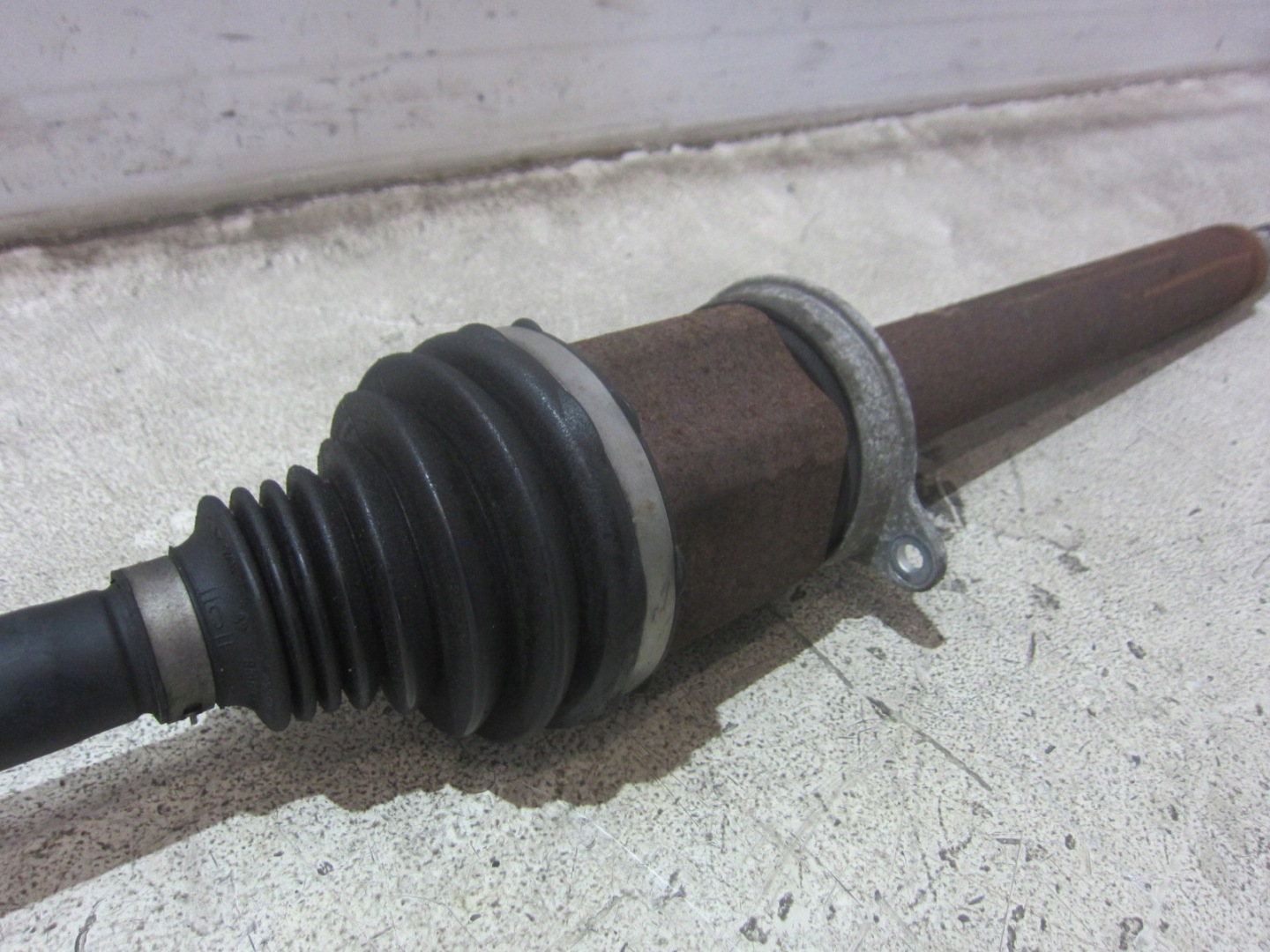 VOLVO XC60 XC 60 II 2.0 T5 31437935 semi-axis right front right front long