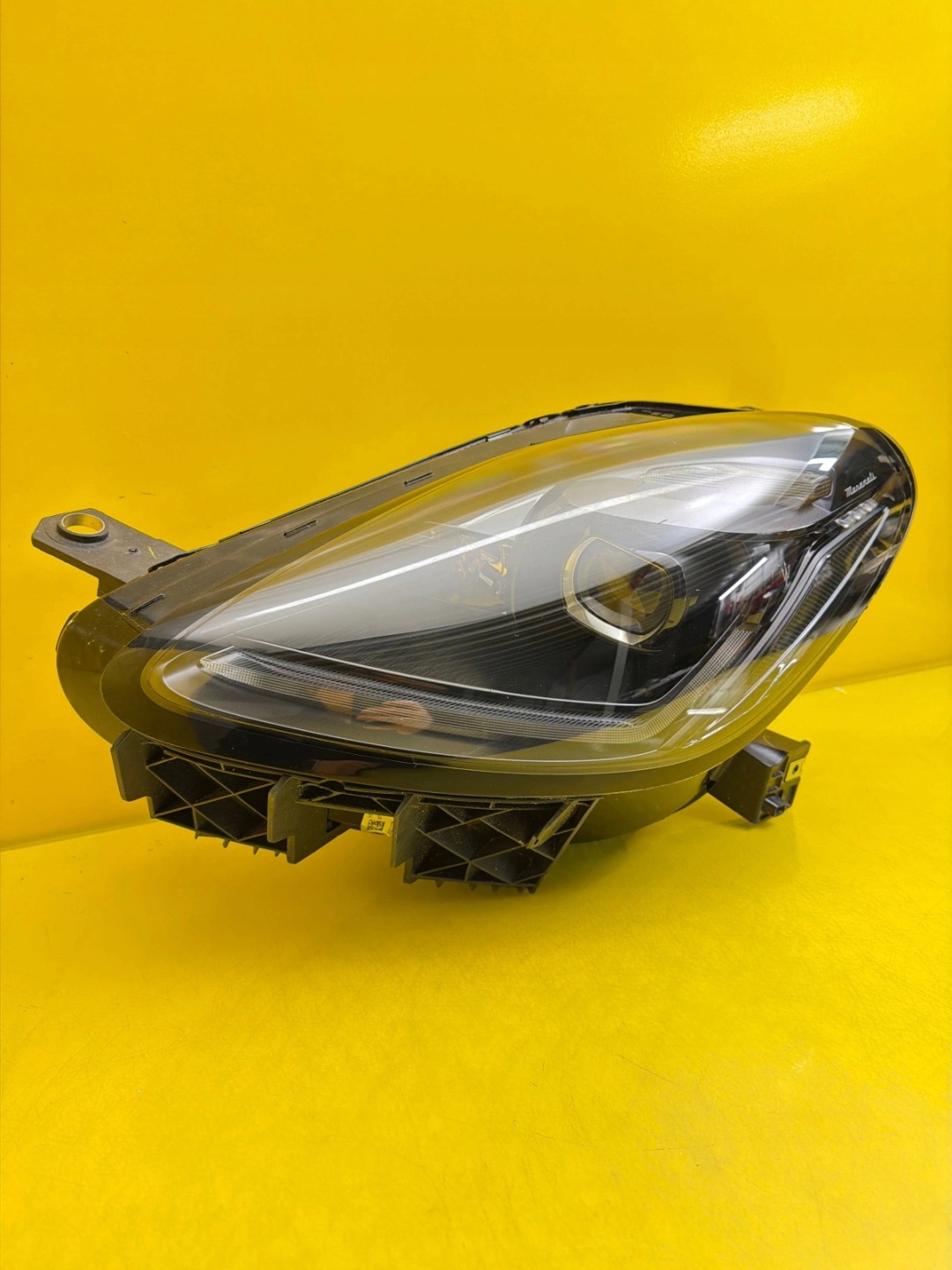 svetlo ľavá Maserati Grecale M182 2022- Full Led Black 06703540740