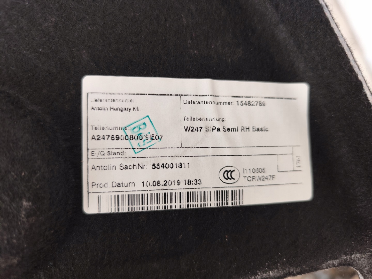 MERCEDES B KLASA W247 2019 boot upholstery right