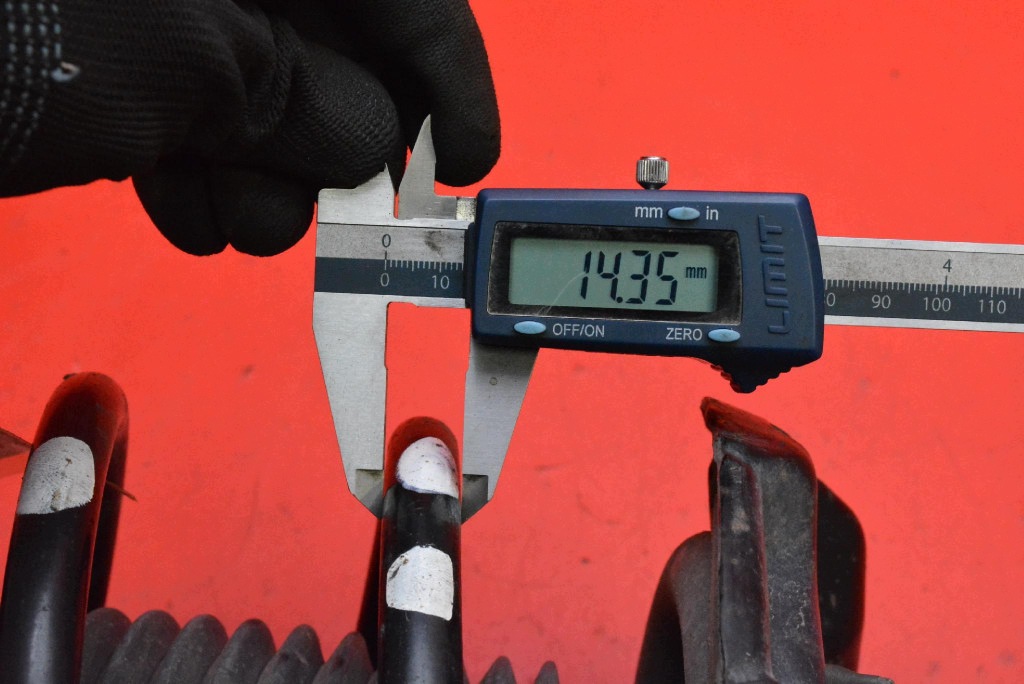 shock absorber right front KIA CEED 3 III 1.6 CRDI 116 KM 18-21