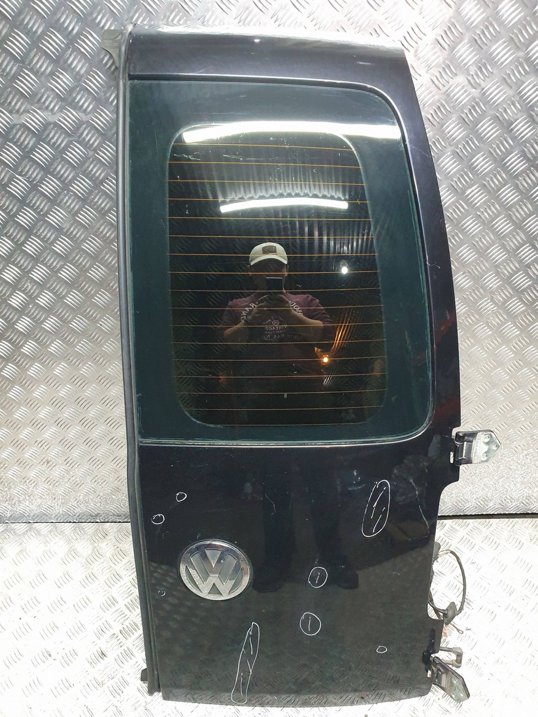 door SKRZYDLOWE right rear part complete VW CADDY III