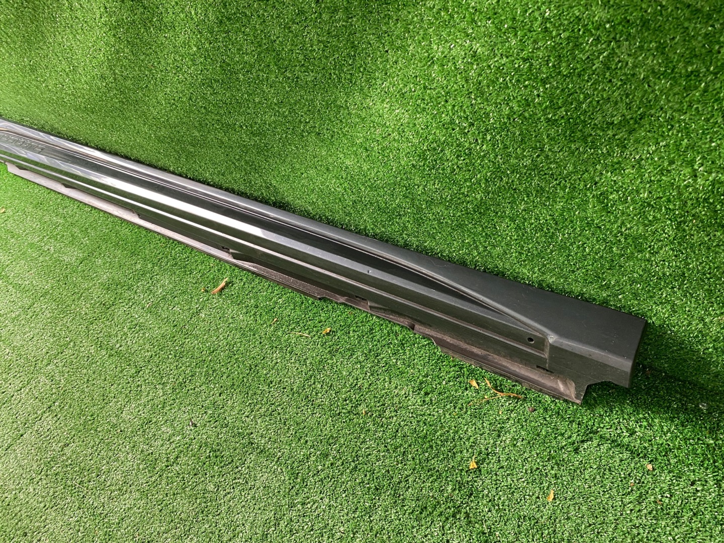 Audi A6 Allroad 4K moulding right cap of the threshold