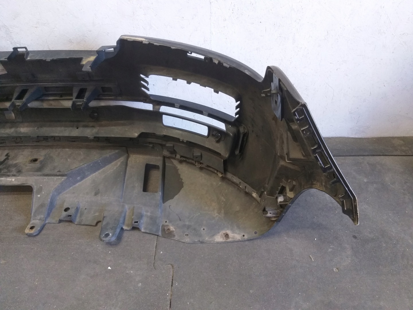 nárazník předek LAND RANGE ROVER 4 IV 12