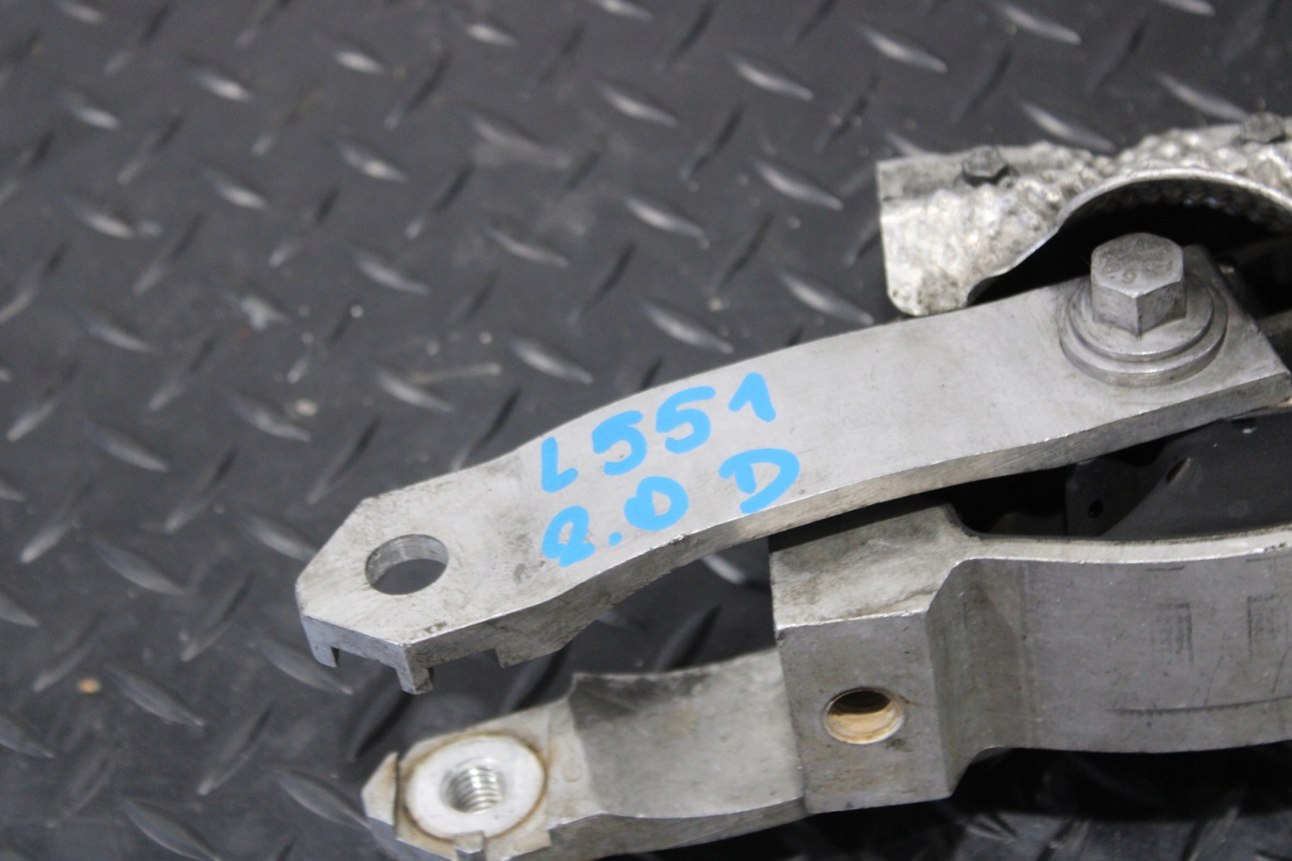 holder engine mount LAND ROVER EVOQUE II 2 L551