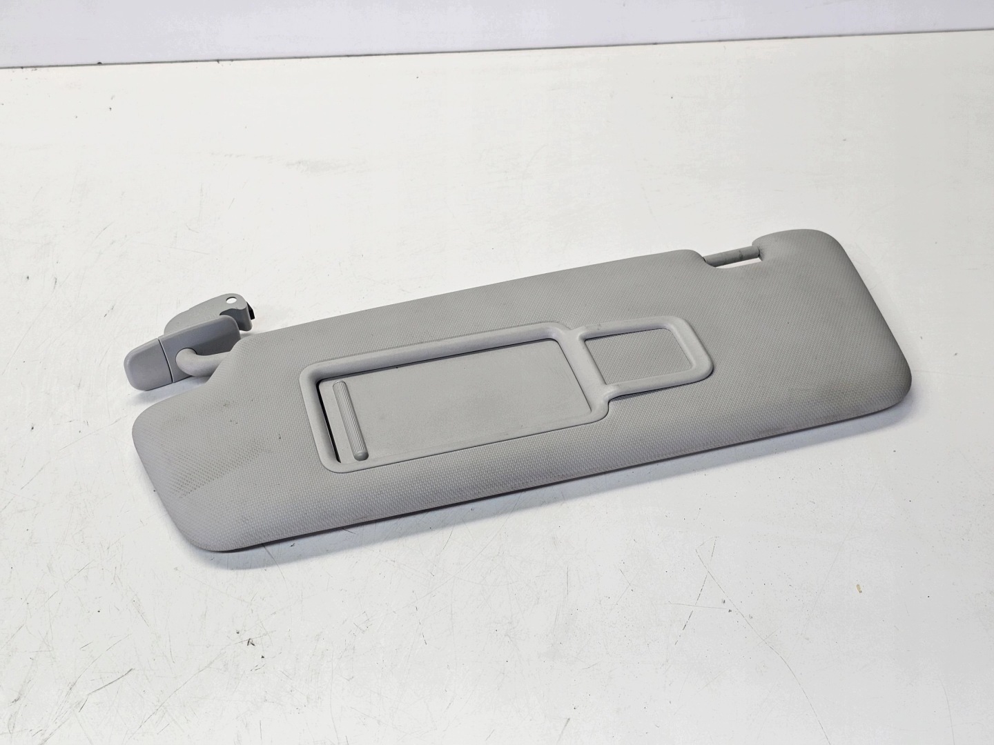 cover PRZECIWSLONECZNA left AUDI A3 8V 8V0857551C FT9