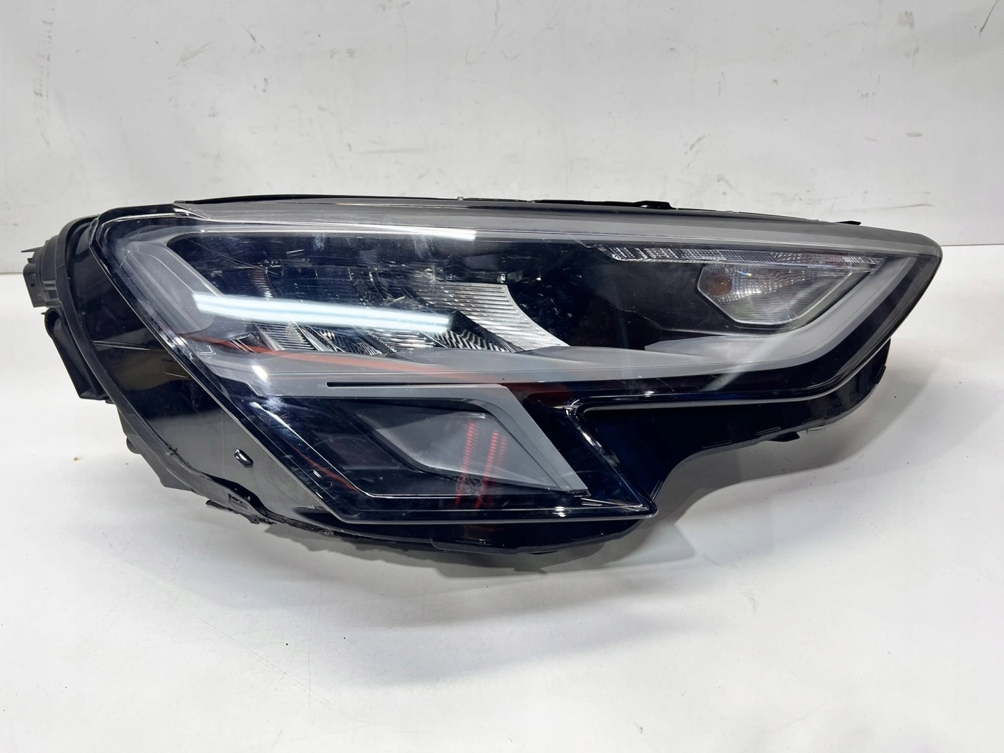 REFLEKTOR light right front AUDI A3 8Y 8Y0941012D