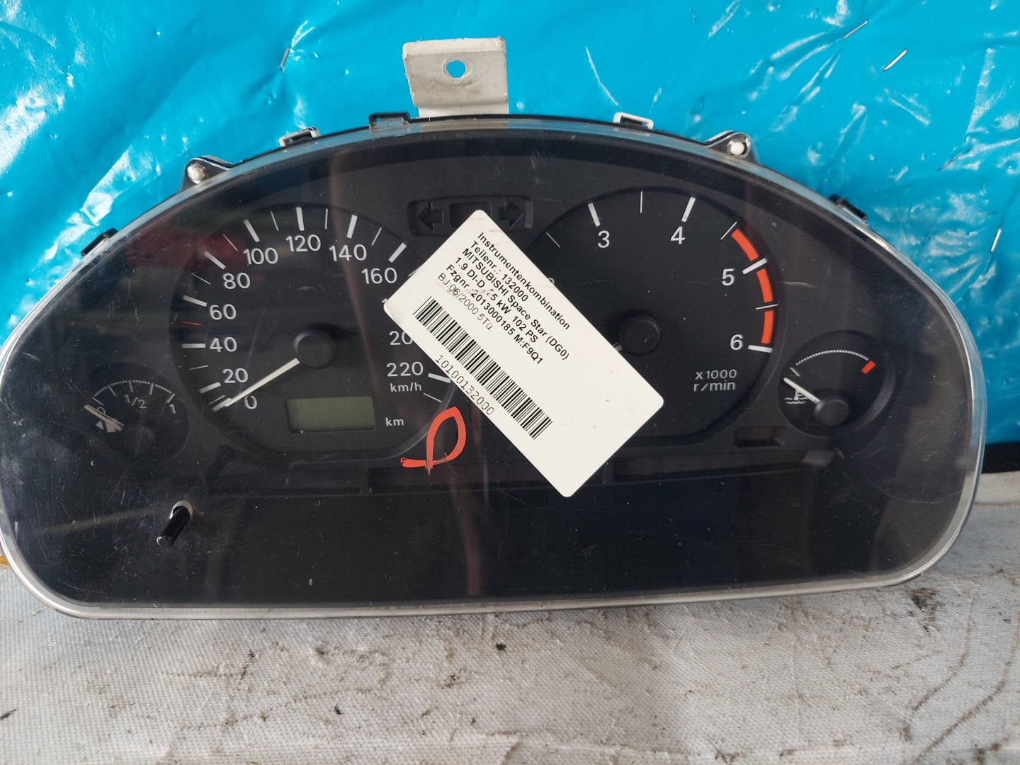 dials clock SPACE STAR 1.9 DID MR480209