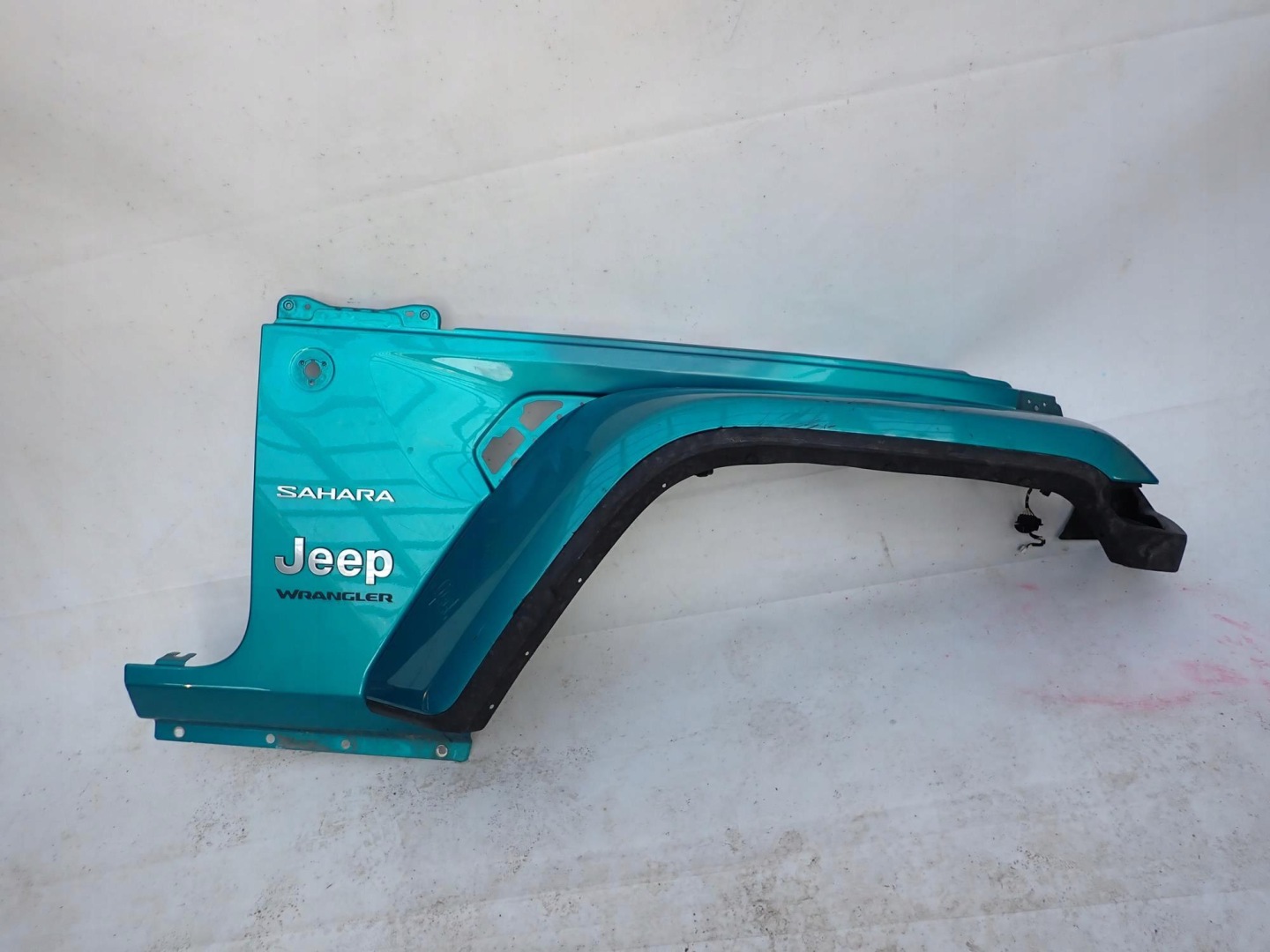 JEEP WRANGLER IV 4 17-> moulding cap fender front front right