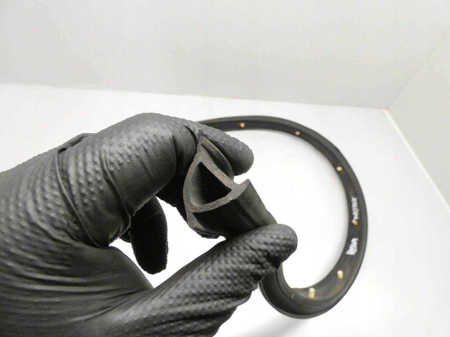 Joint du capot HYUNDAI MATRIX 01-10