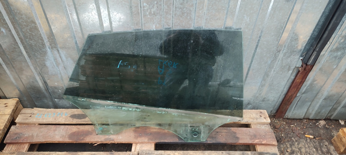 window side door left rear part AUDI A5 SPORTBACK 2012R