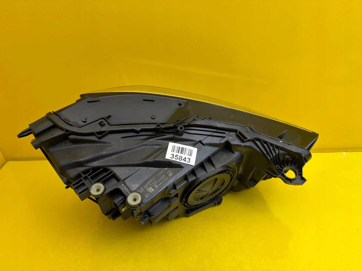 light left front Audi Q3 2 II 83A Full Led 83A941033