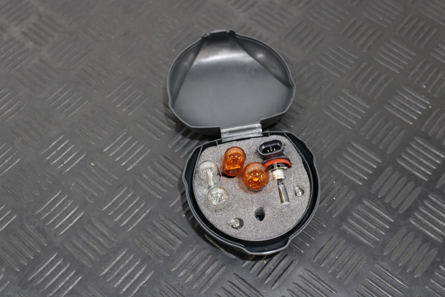 Montaggio ZAROWEK ETUI MAZDA 9970-BK-0012