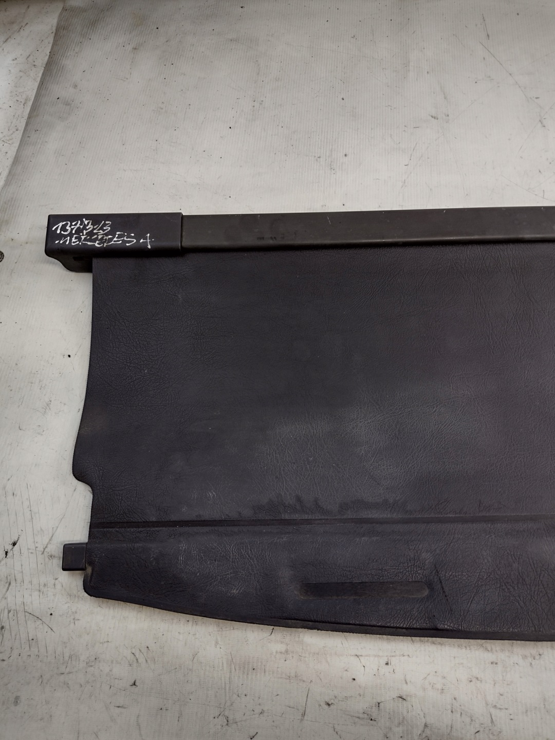 blinds boot Mercedes W168 OE 1688600175