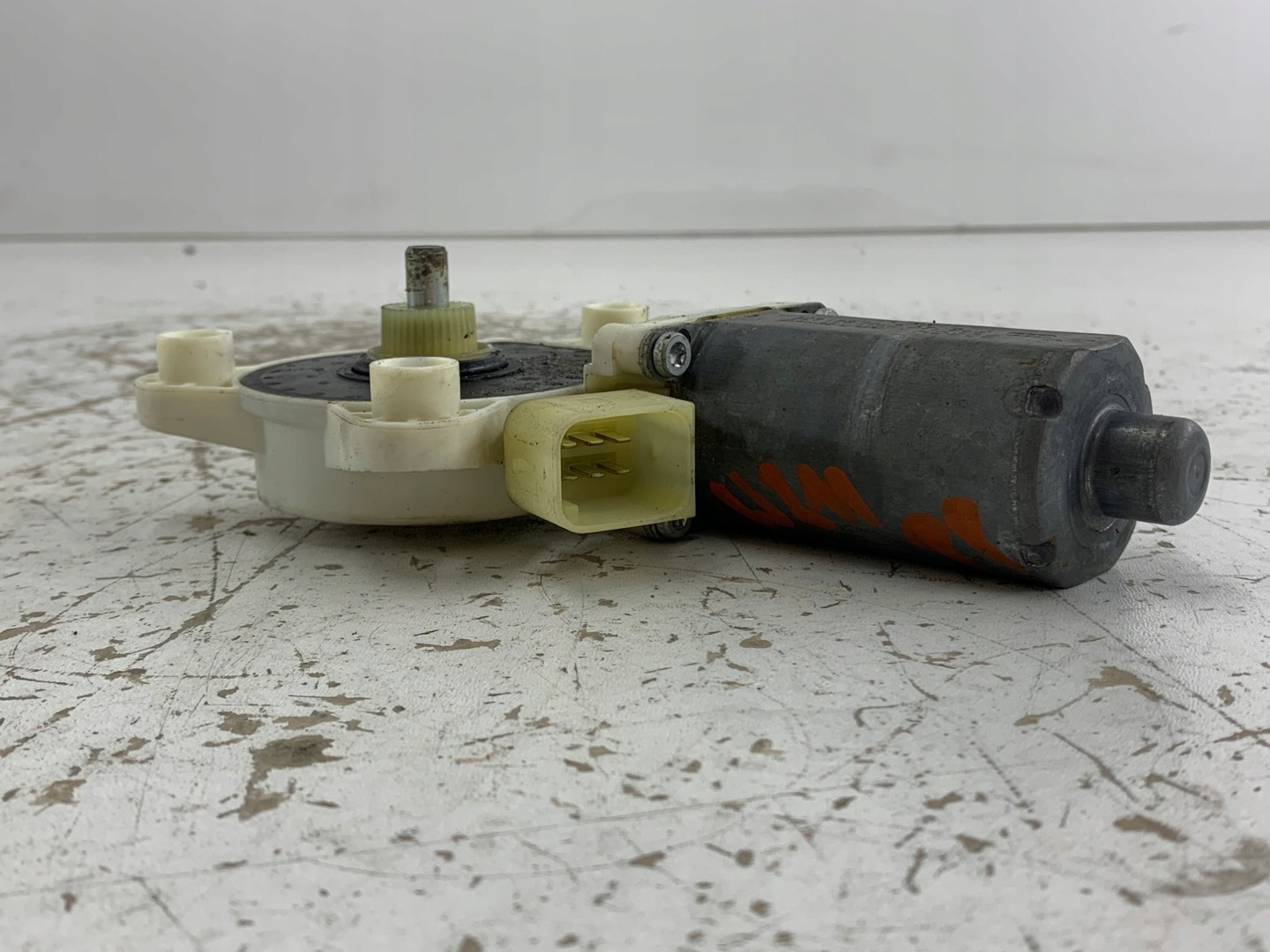 MERCEDES W211 mini motor windows right front 2118203042