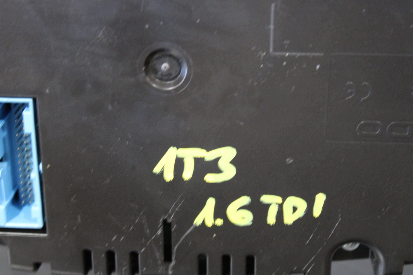 dials computer ignition 1T0920875A VW TOURAN 1T3 1T0 LIFT