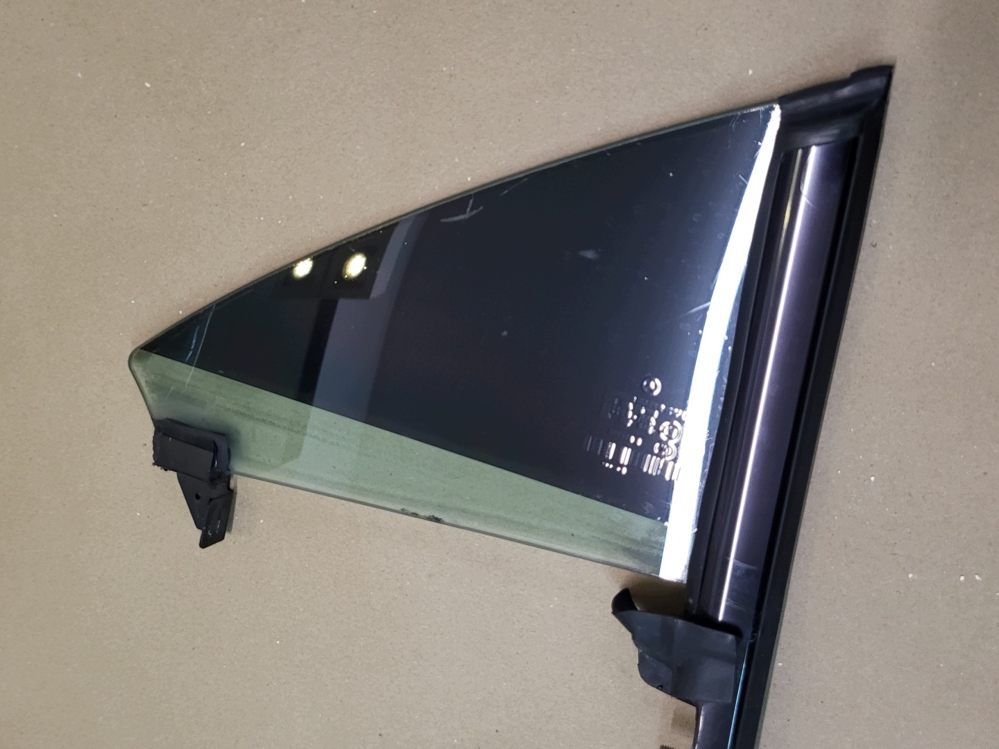 window side triangular door right rear part AS2 OKLEJONA FOLIA MERCEDES CLS W219
