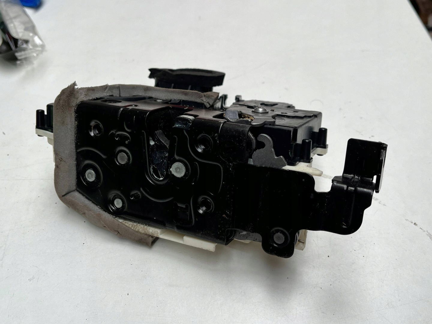 lock door przednich Audi A6 S6 C8 4K 4K1837015K !J