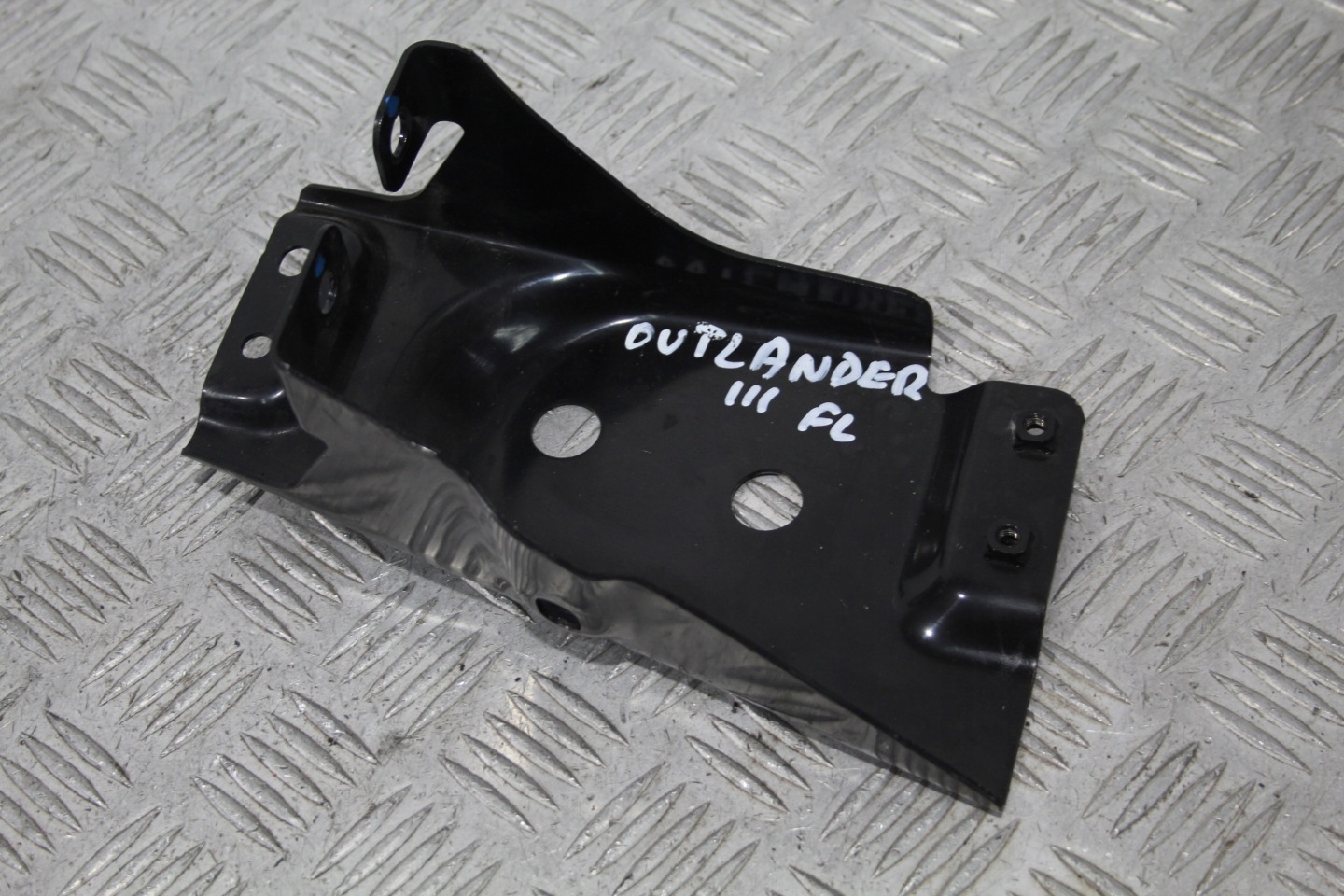 support MITSUBISHI OUTLANDER III 3 LIFT