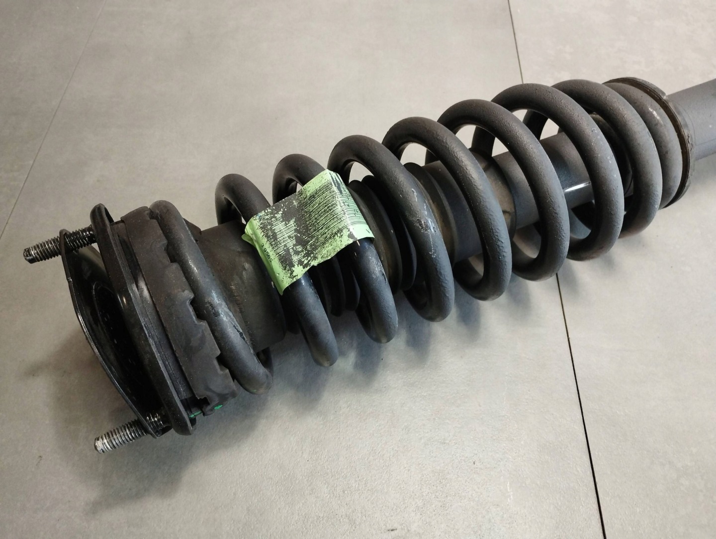 Mercedes-Benz GLE W166 shock absorber right front