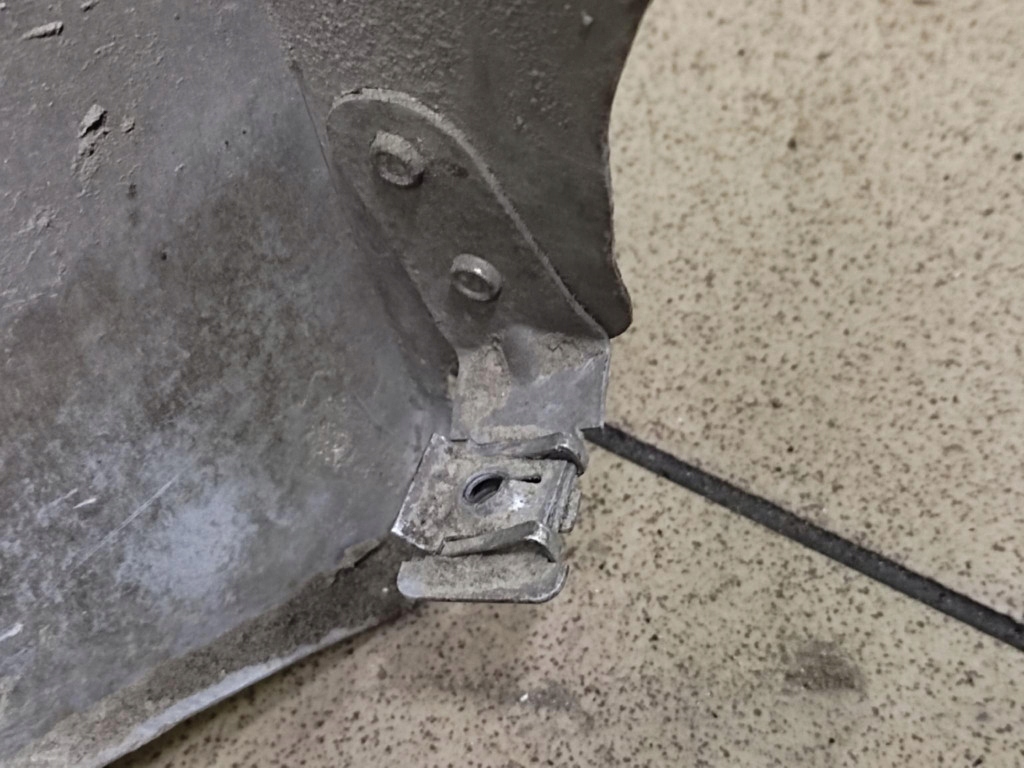 RENAULT TRAFIC II fender right front