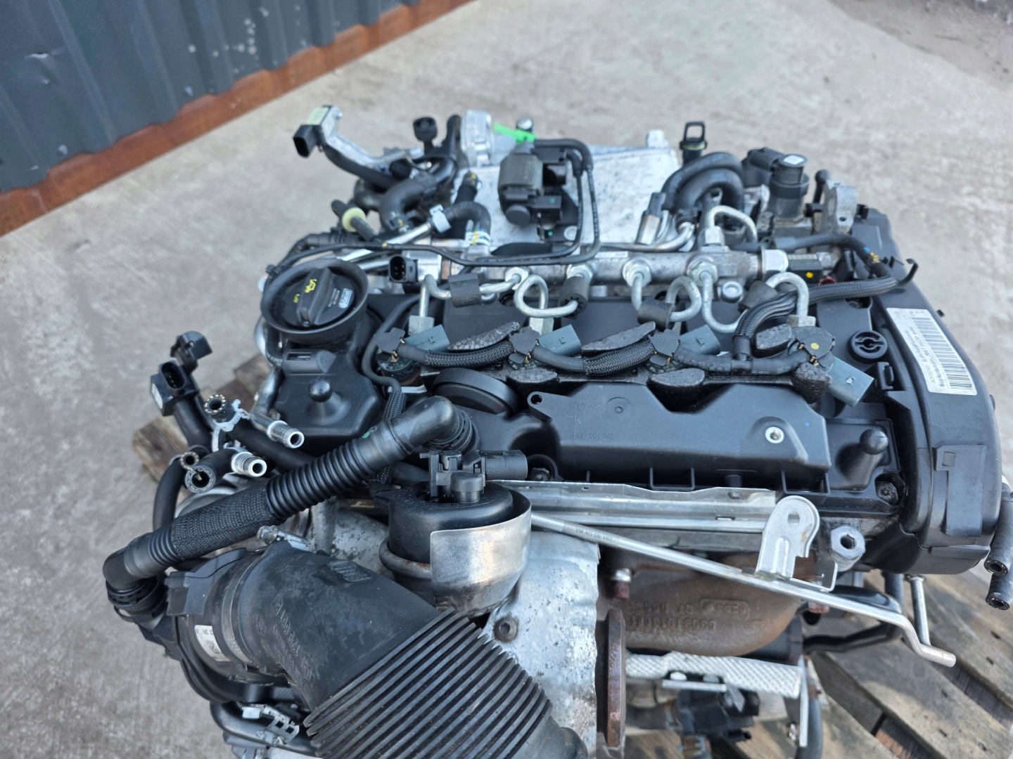engine complete AUDI A4 B9 A5 Q5 A6 2.0 TDI DET DETA 132254 KM original !!