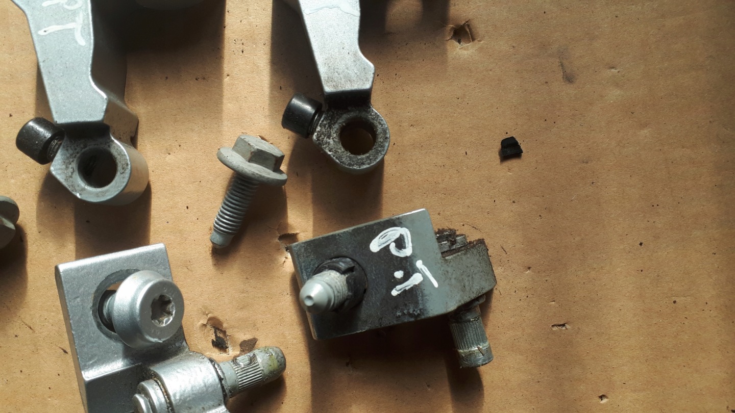 A6 C7 4G hinge door hinges right rear part LX7W 2X