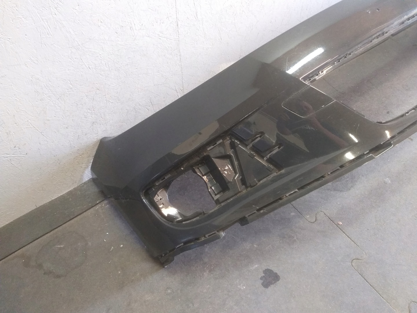 BUMPER FRONT VW TIGUAN LIFT 11-15 5N0