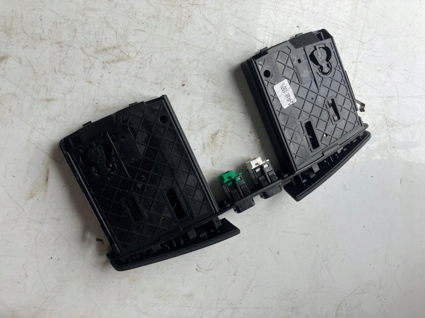 CUPHOLDER bracket for KUBKI PEUGEOT 508 #17
