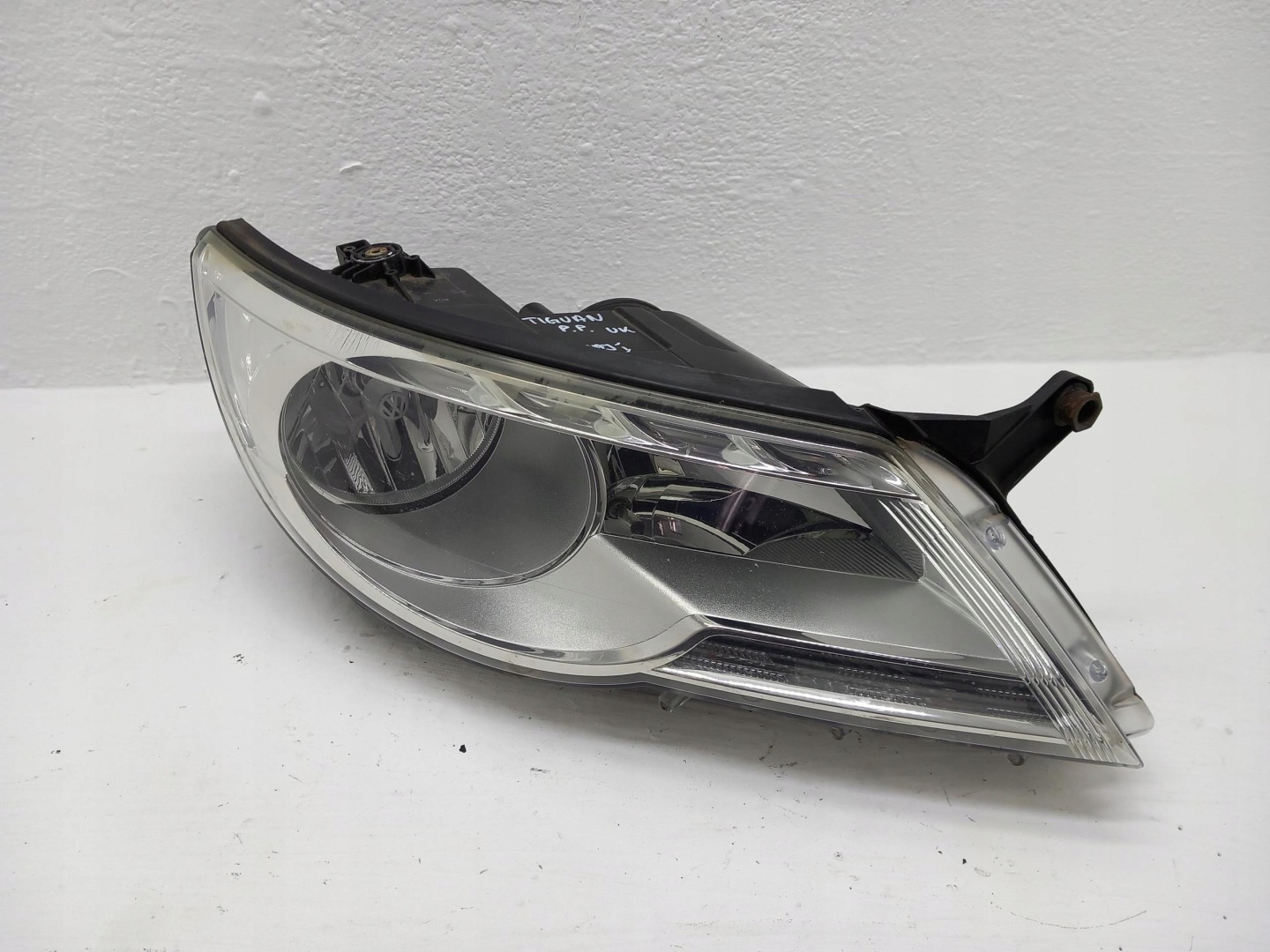 light complete right front VW TIGUAN and 5N 5N2941032K 07-11 UK
