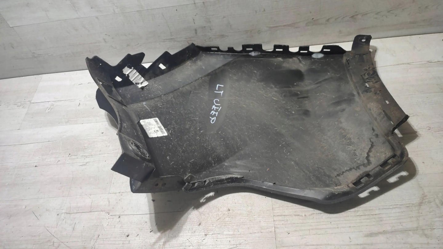 Jeep Cherokee 2015 heck Seite links Ecke der Stoßstange hinten