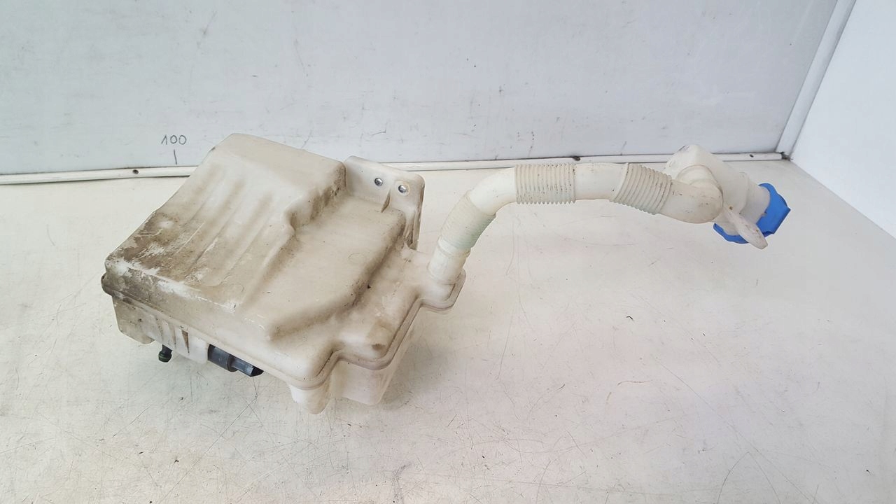 Behälter Spritzdüse VW Golf V 1,6