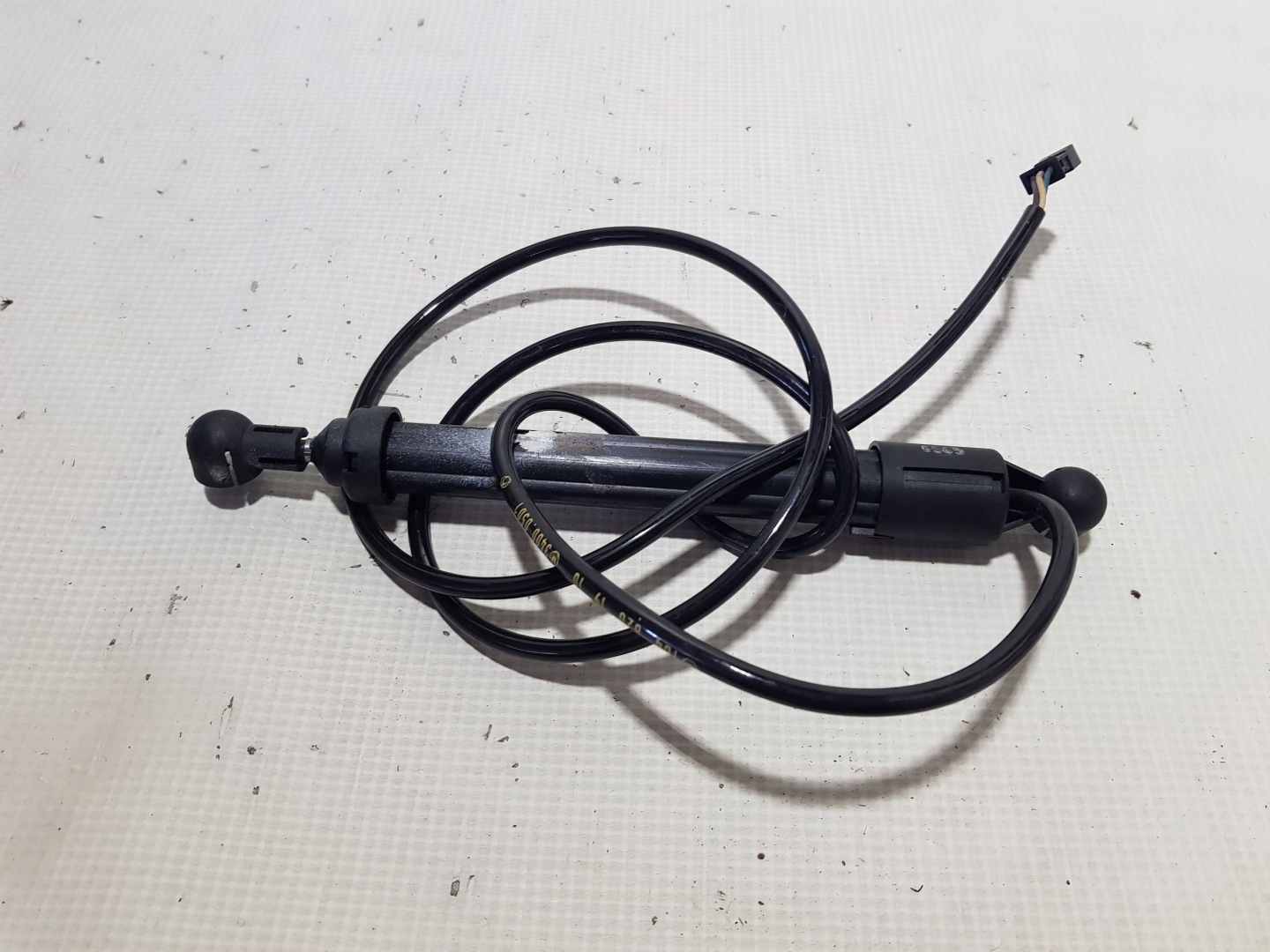 sensor POZYCJI bonnet MERCEDES ML W164 A1648201910