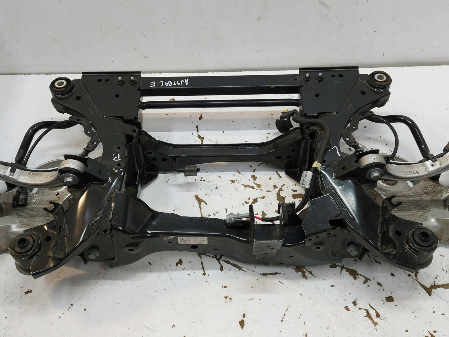 RENAULT Austral E Vorderachsträger träger Achsträger Achsträgers heck 4control