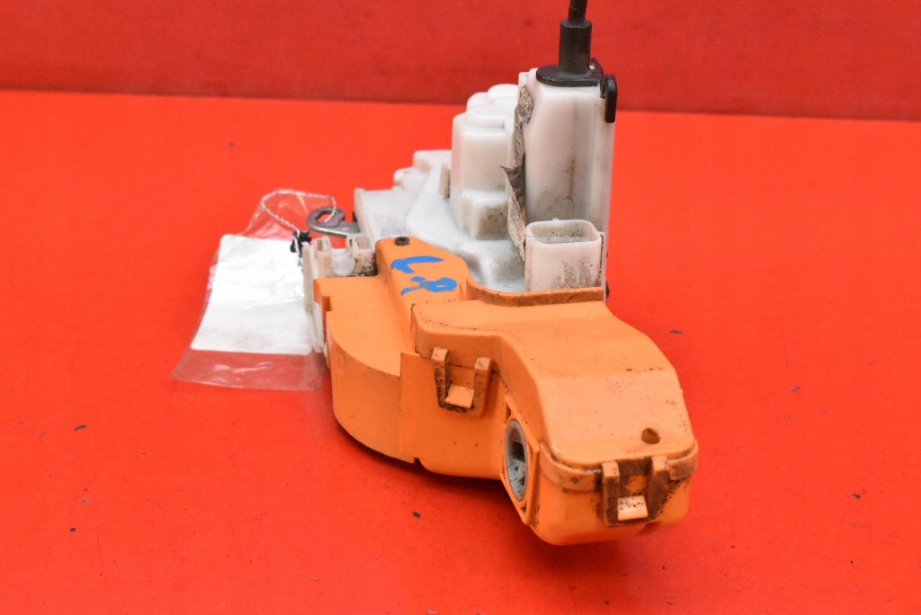 lock door left front front EU 51794365 FORD KA MK2 08-20