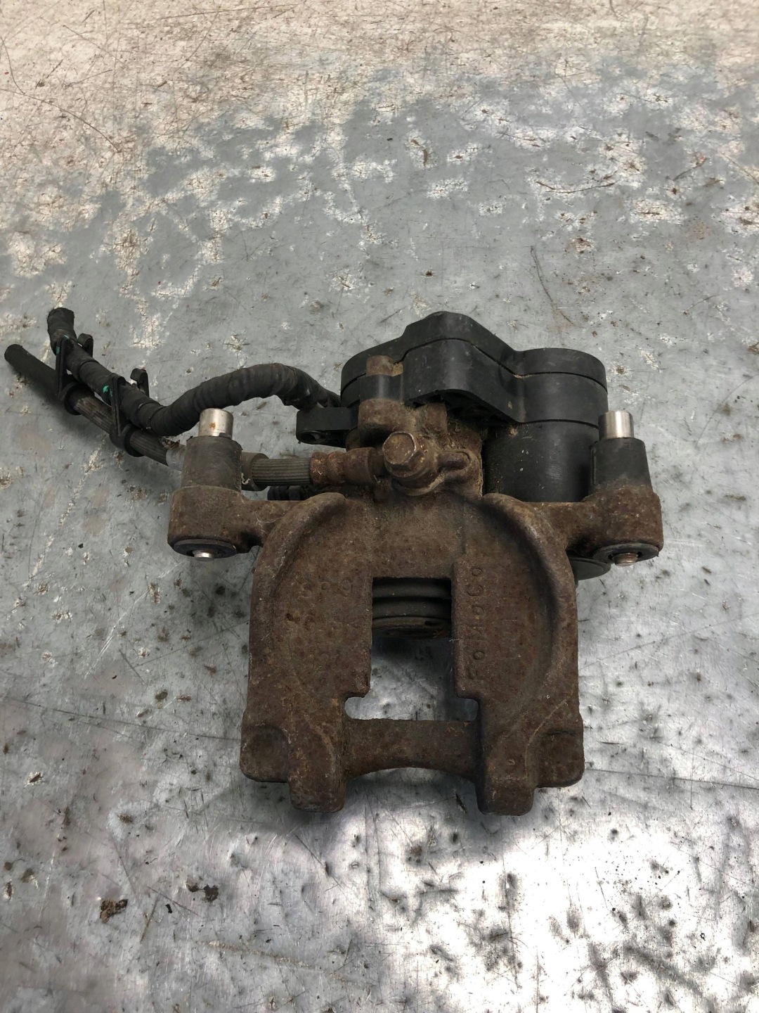 caliper brake left rear part FORD S-MAX MK2 DG9C-2D251-H