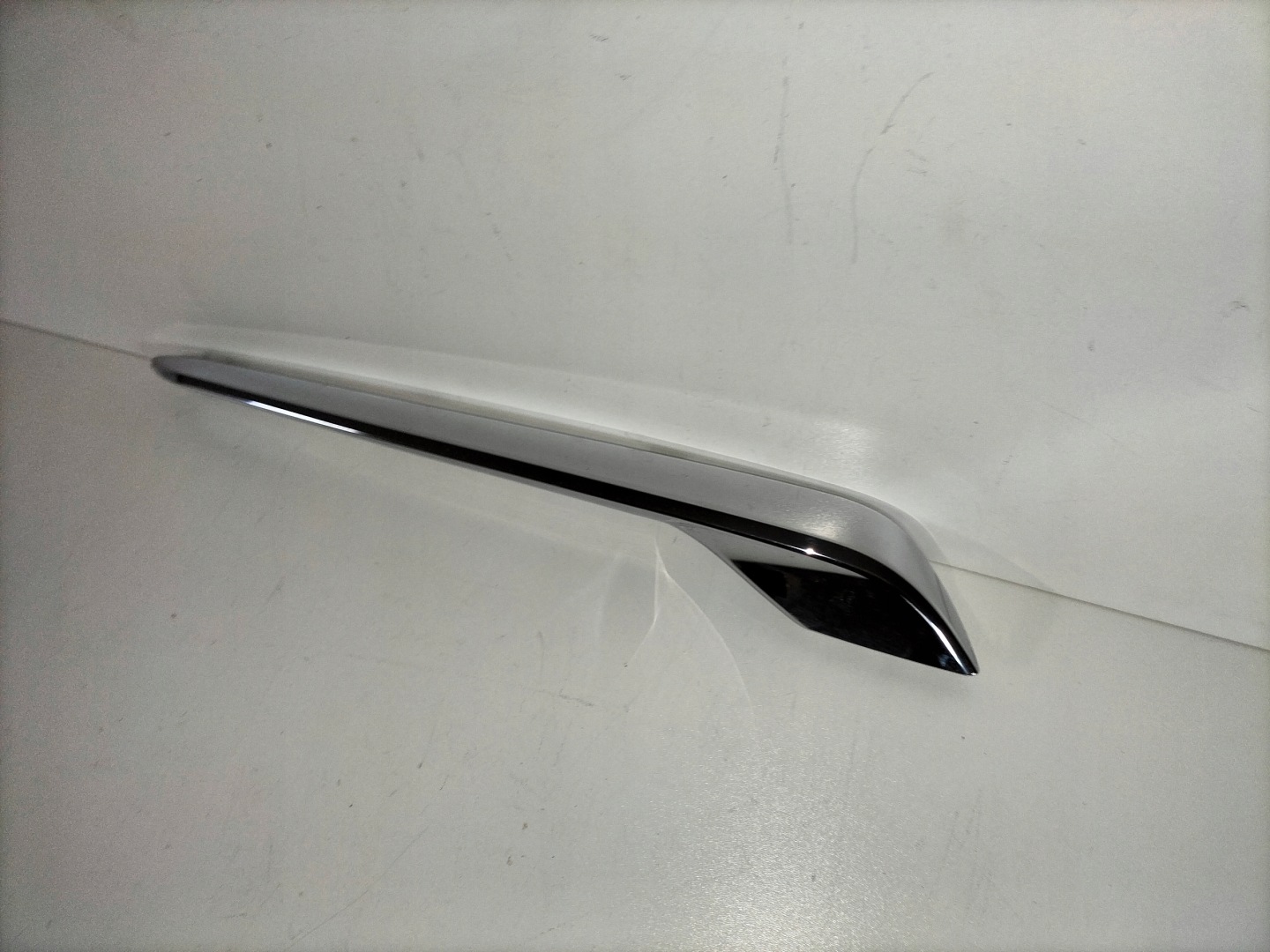 moulding grille front chrom right OPEL INSIGNIA B 17