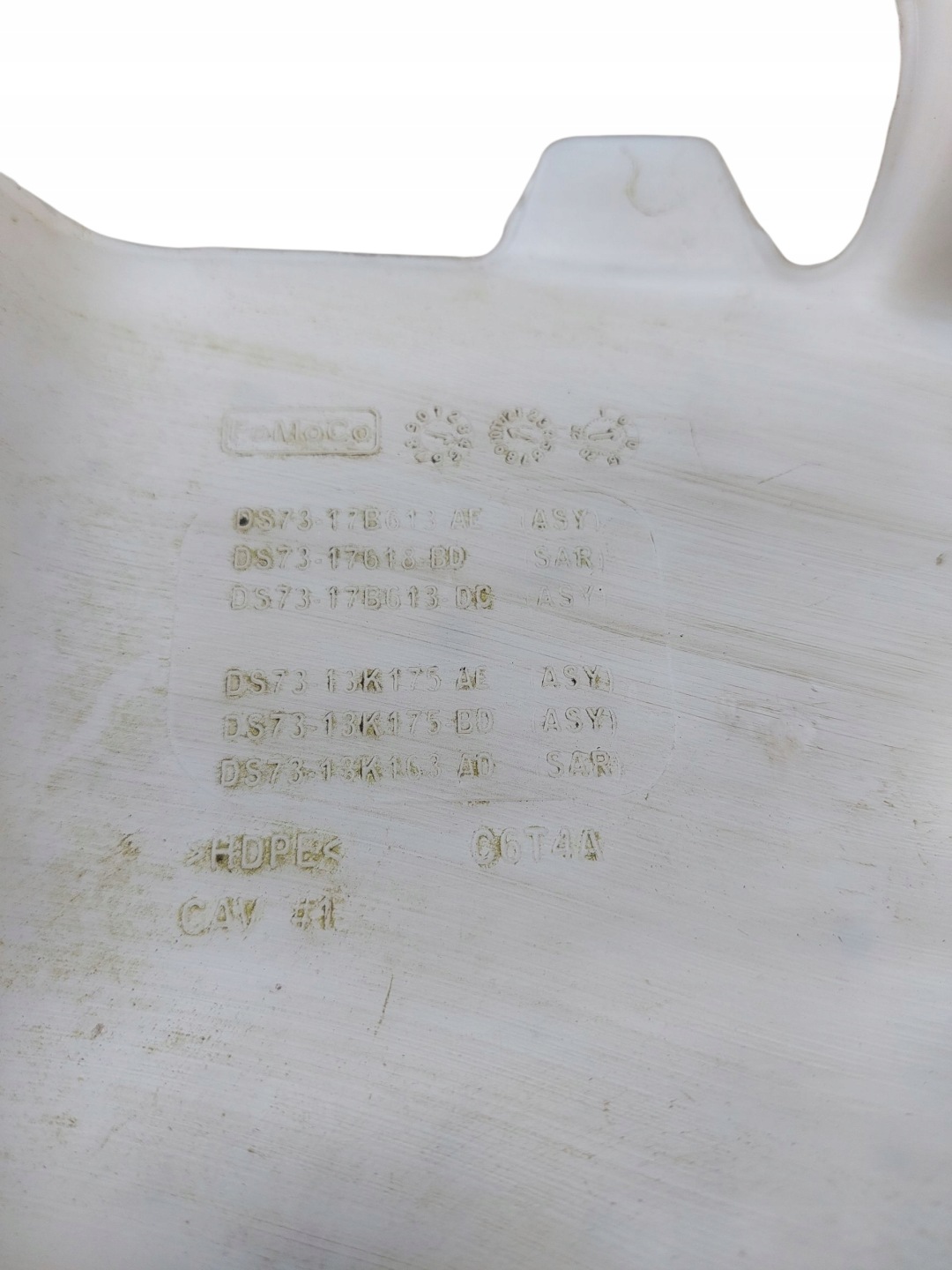 washer fluid tank FORD MONDEO MK5 DS73-17B613-AE