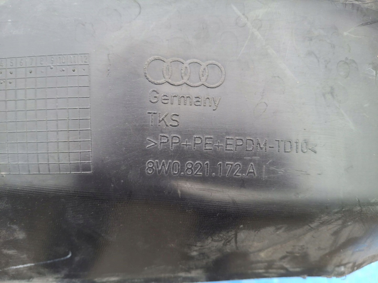 mudguard front right AUDI A4 B9 2015R->