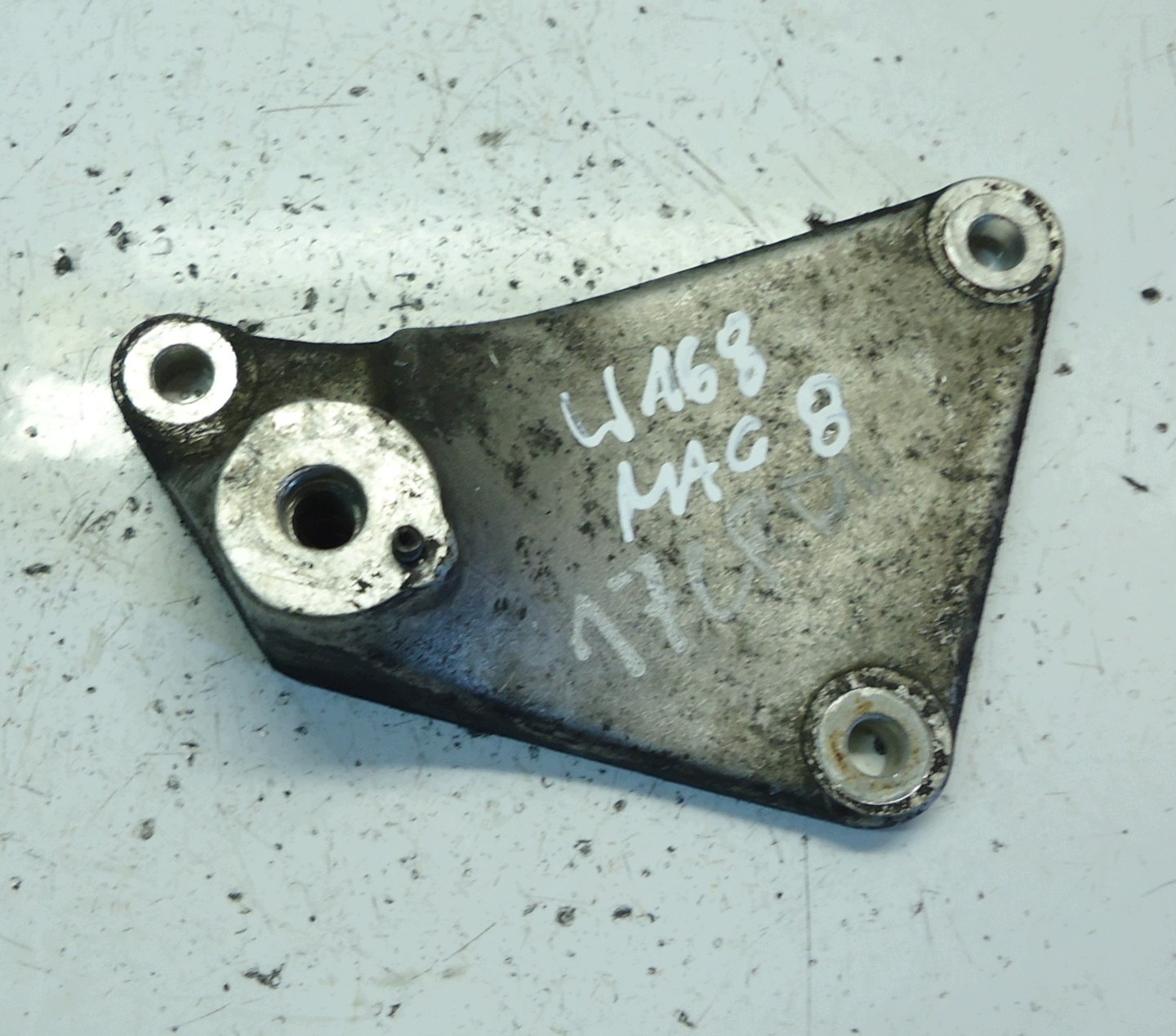 MERCEDES A W168 1.7CDI engine mount A6682230104