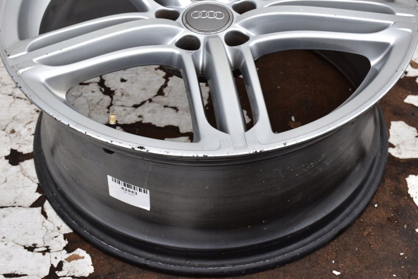 disk hliníkový AUDI 8,5" x 20" 5x112 ET45 4G0601025BN
