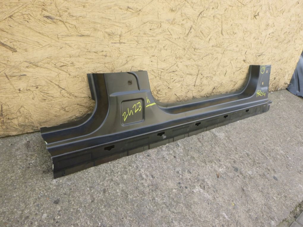 MERCEDES C KLASA 204 threshold right
