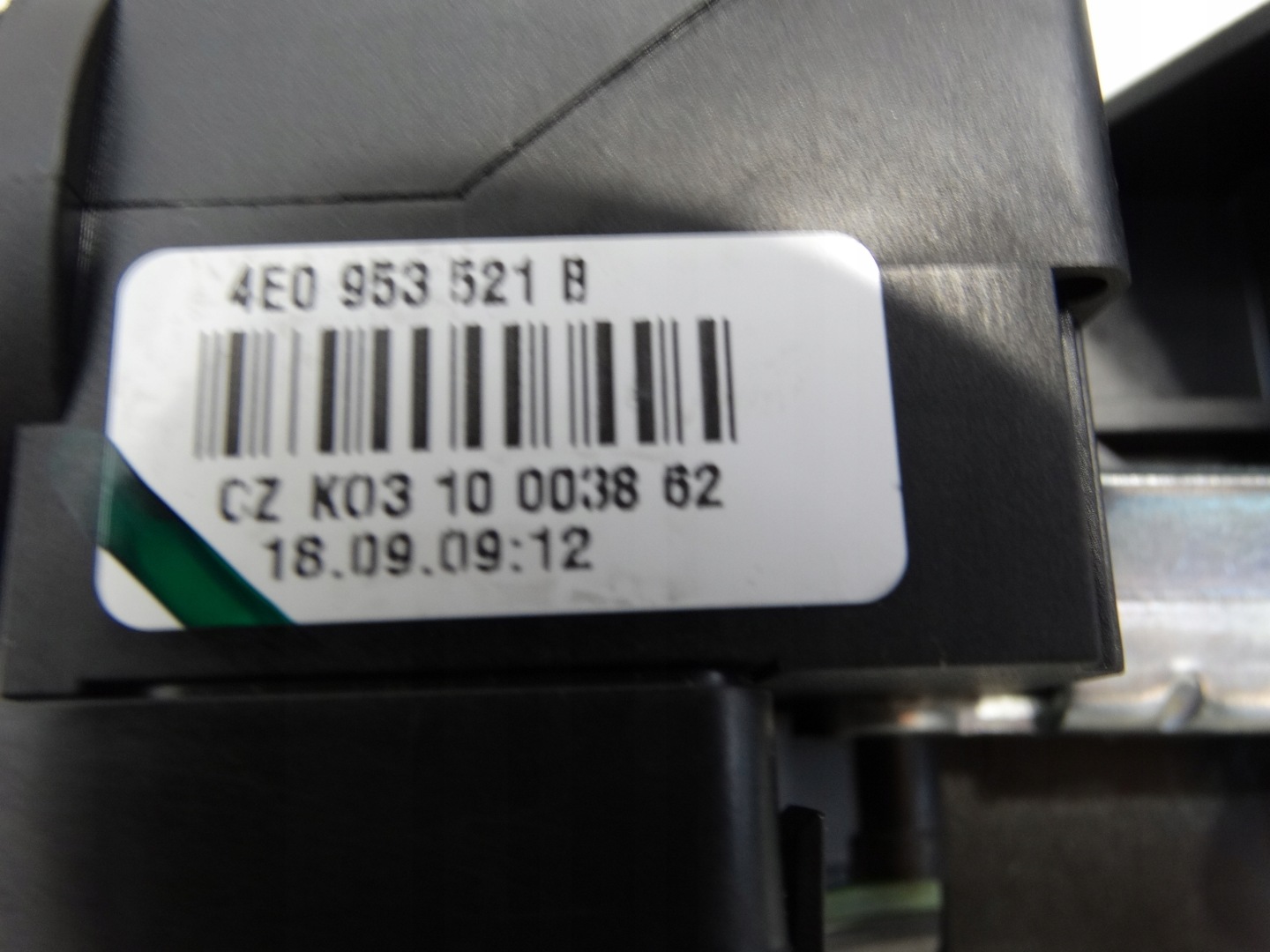 commande levier commodo sous volant volant AUDI A6 C6 A8 Q7 4F0953549D