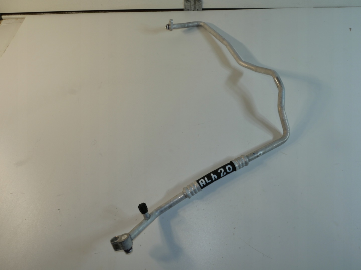 VW T5 LIFT hadice klimatizaci 7E1820743P