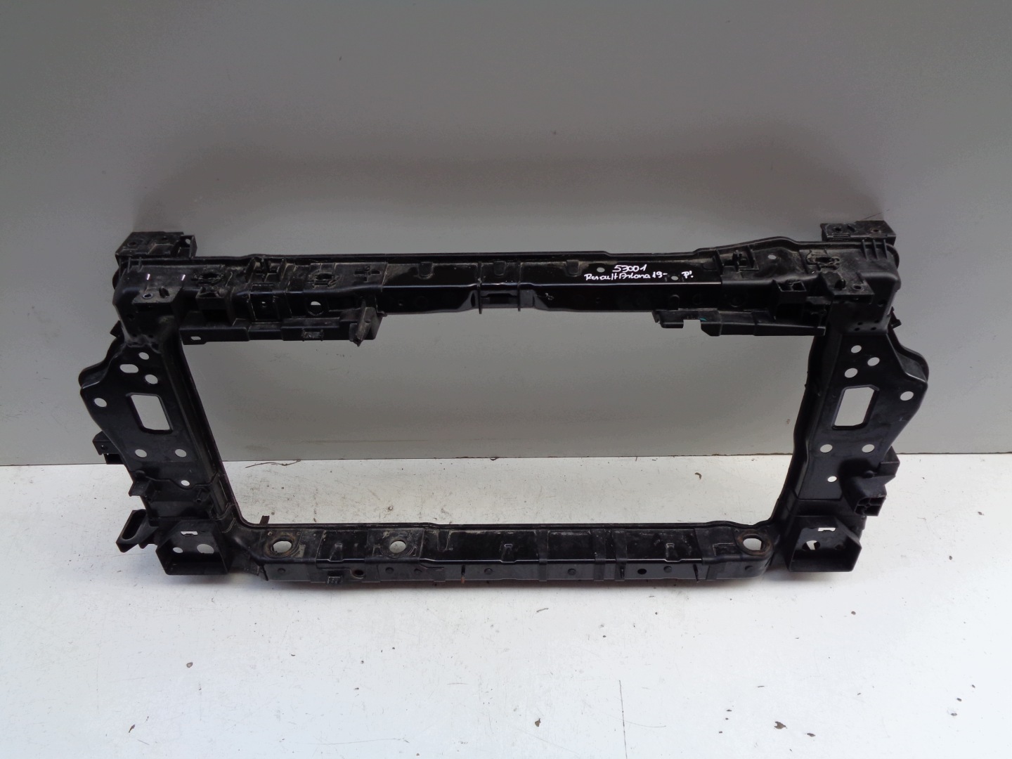 bar, wall front RENAULT ARKANA 21- NR 53001