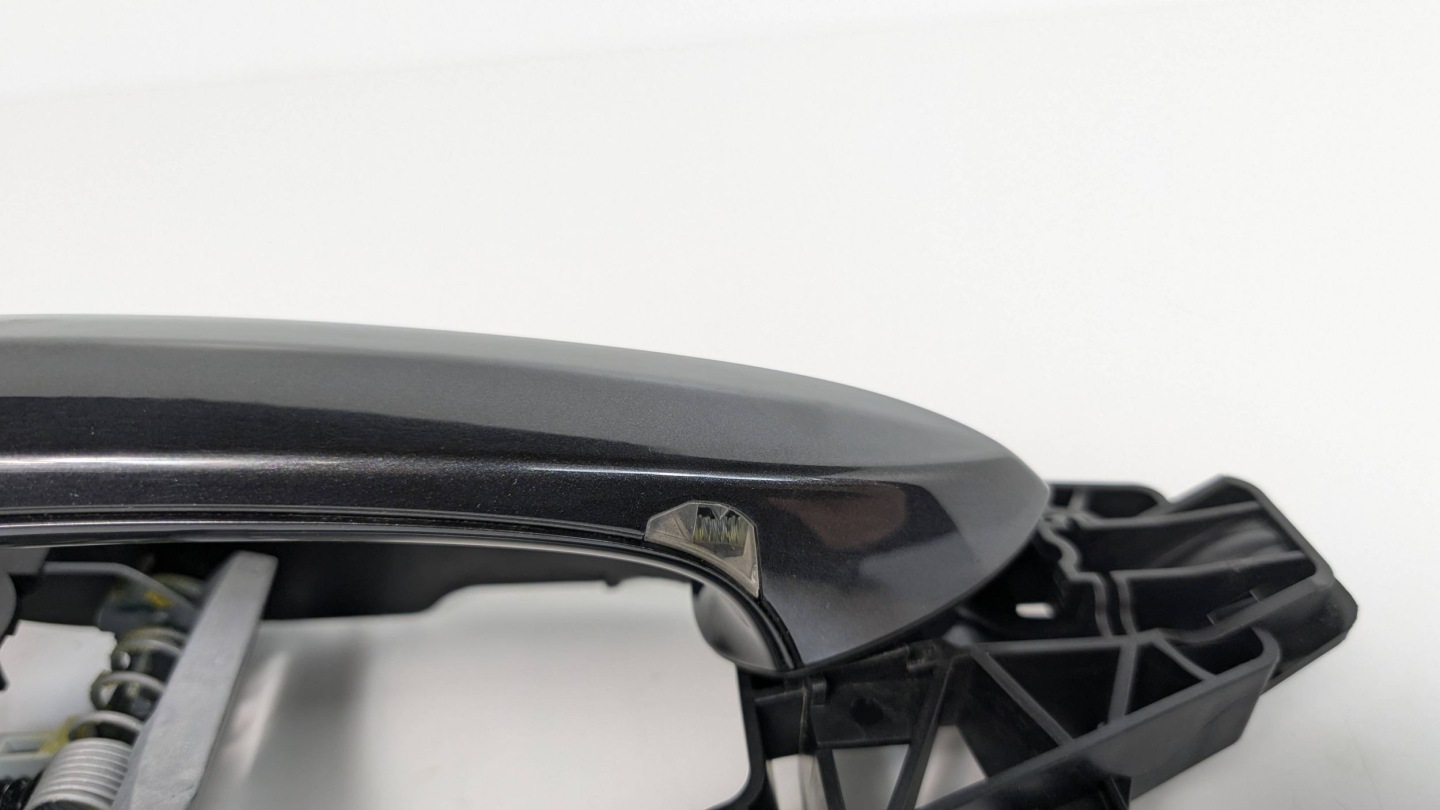 BMW X4 G02 handle rear right A90 keyless led