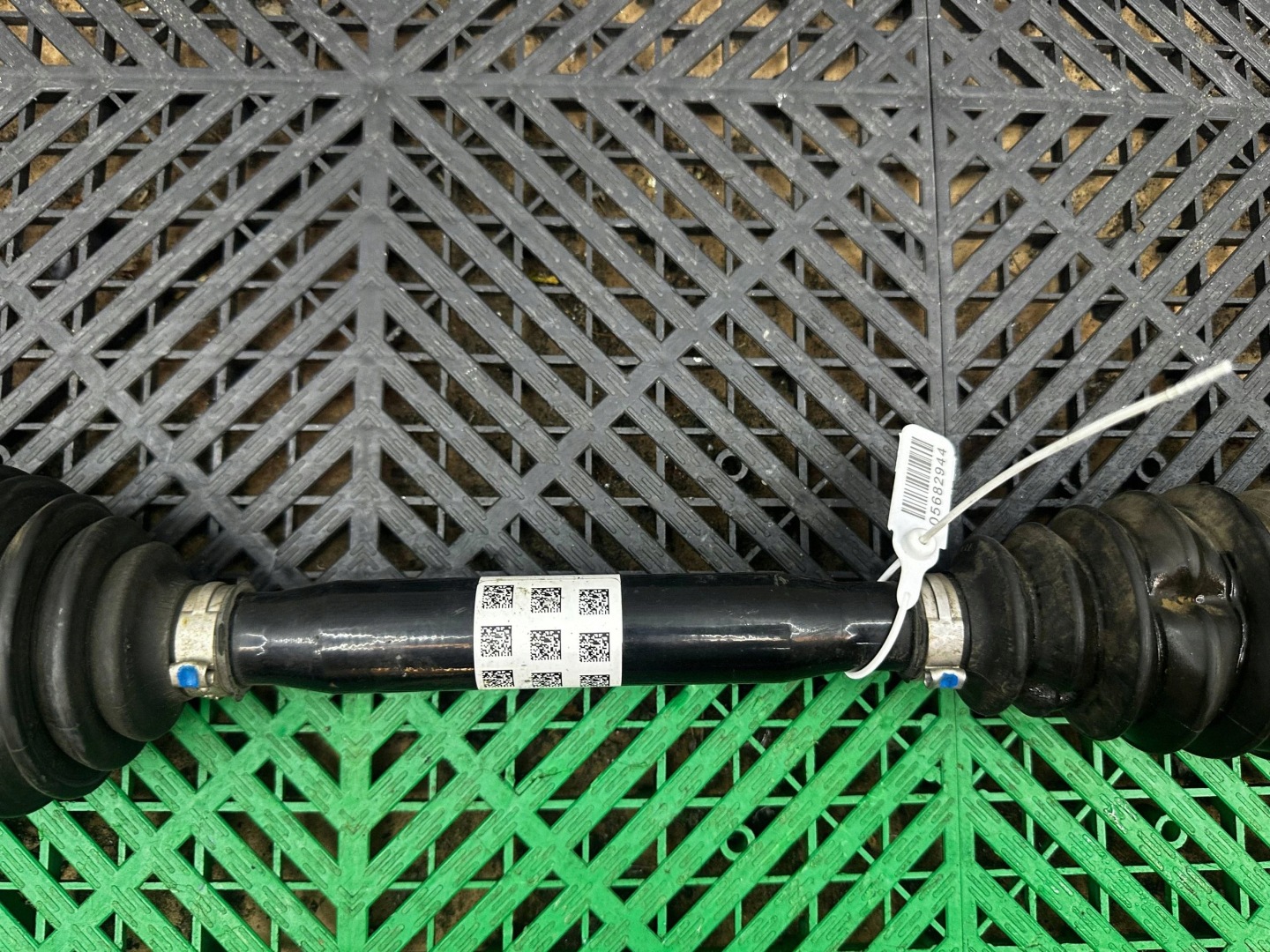 semi-axis front BMW X3 G01 8643184