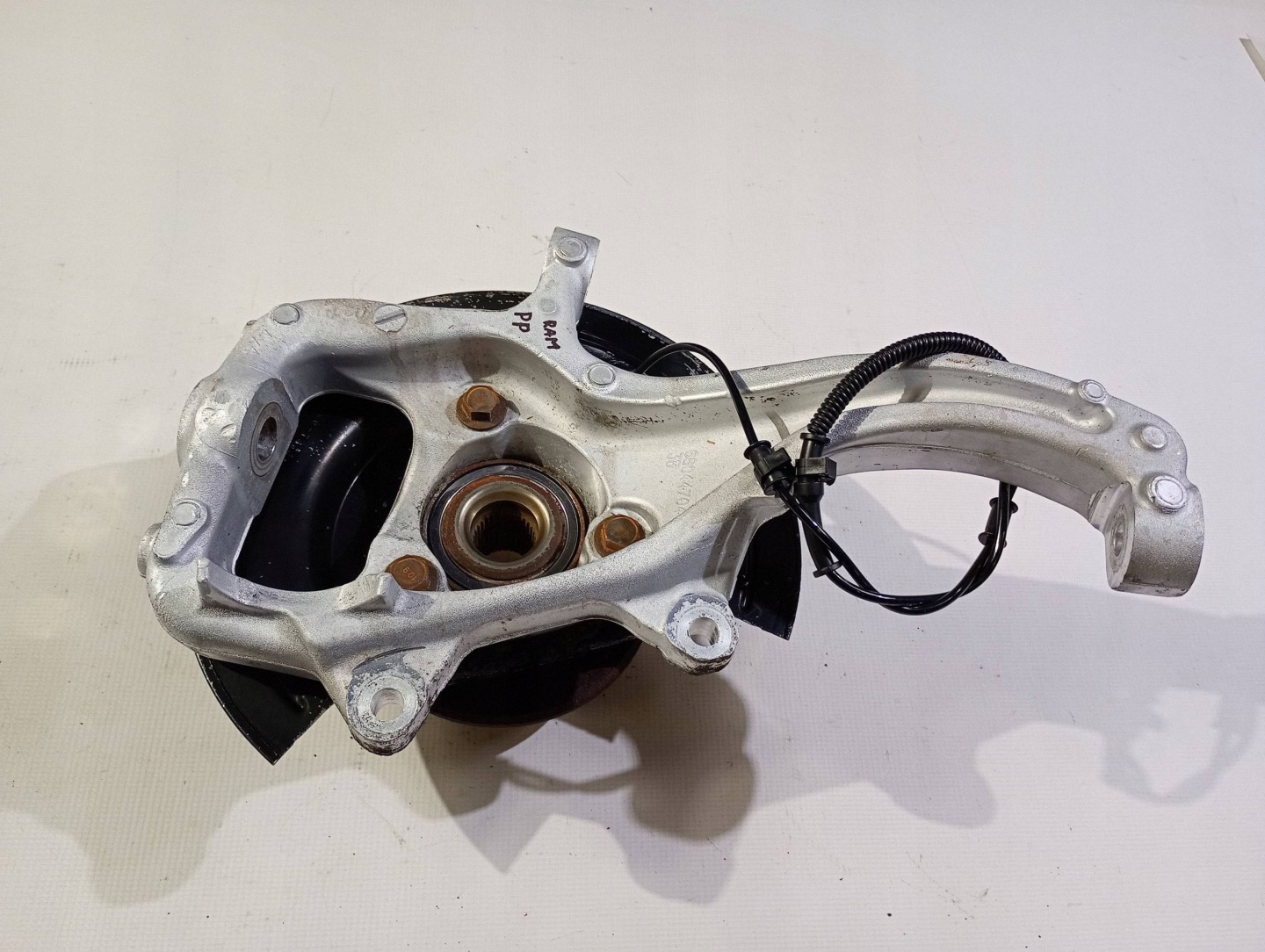swing of the pivot wheels right front front right Dodge RAM 1500 2009-2018