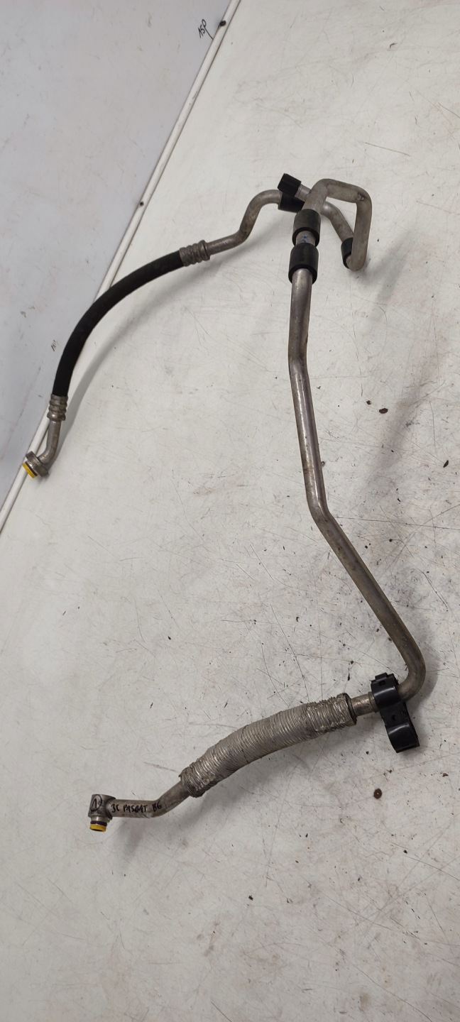 hadice vedení klimatizaci VW Passat B6 2,0 TDI
