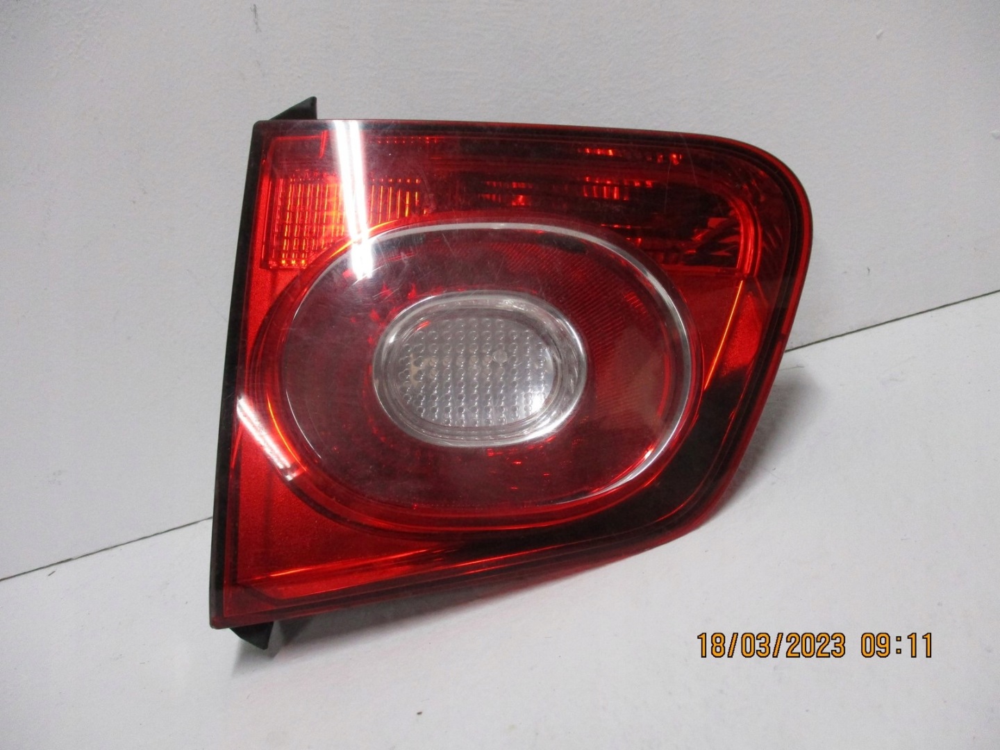 light VW Tiguan 5N0 5N0945094B for the bonnet